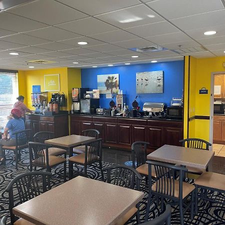 Days Inn & Suites By Wyndham Fort Pierce I-95 Luaran gambar